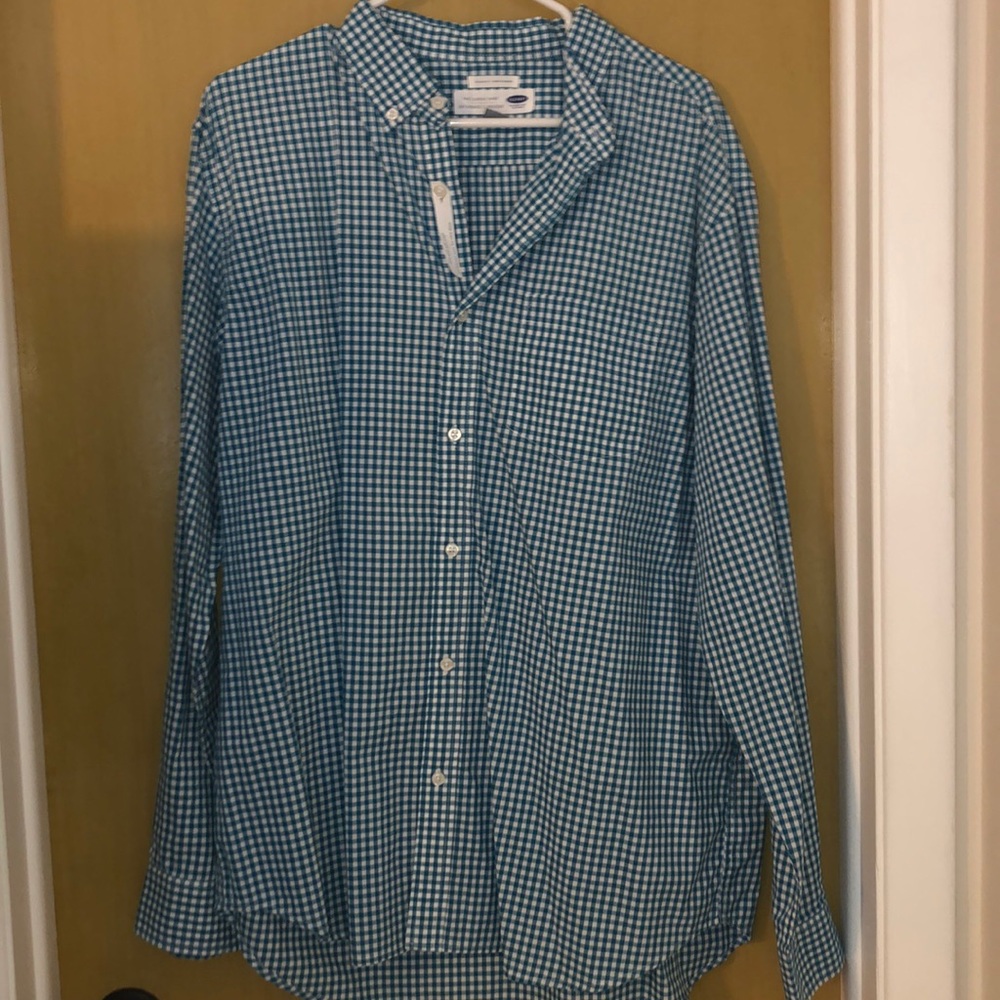 Men’s casual button down